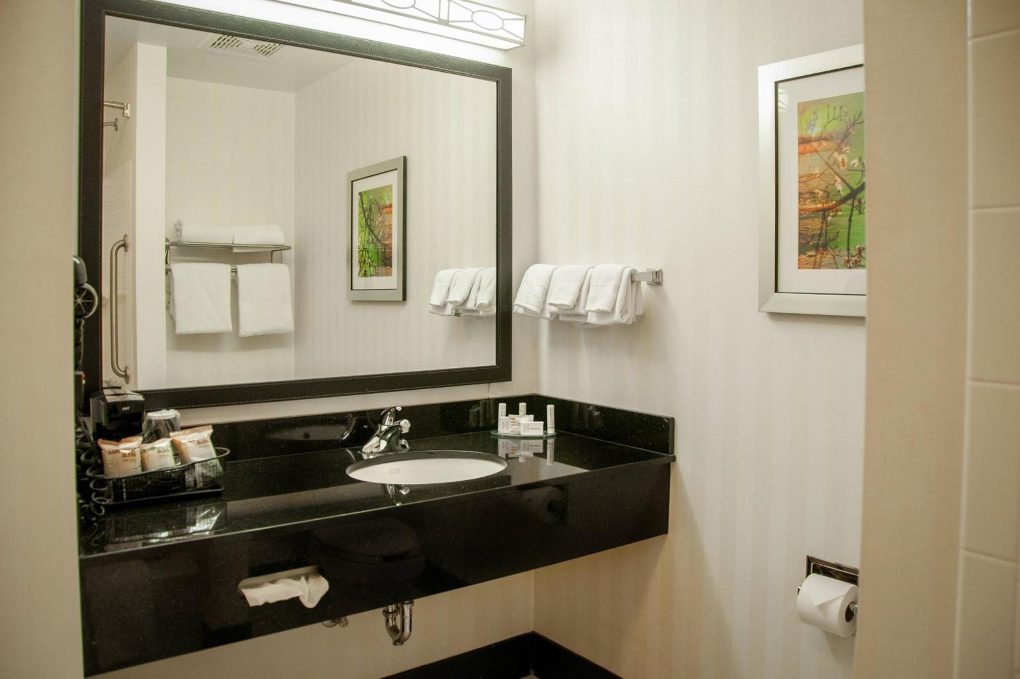 Fairfield Inn And Suites By Marriott Colorado Springs North Air Force Academy Gleneagle Екстер'єр фото